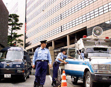 图文-日本加强美国大使馆的安全保卫工作